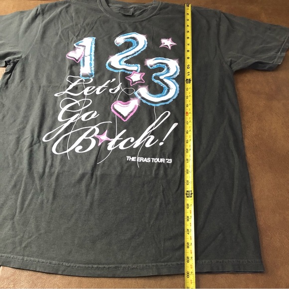 NEW Taylor Swift Eras Tour tee “1, 2, 3 Let’s Go B…” size XL - Picture 6 of 9